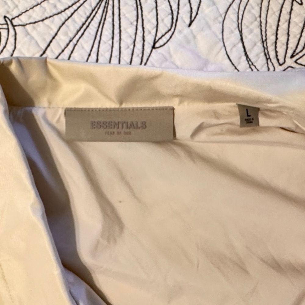 Fear Of God Essentials Large Coaches Jacket Eggshell - Picture 3 of 7